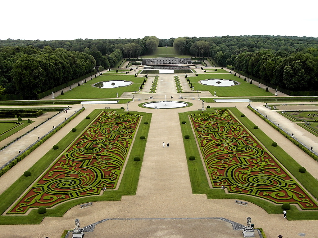 The Chateau of Vaux-le-Vicomte France and it's incredible history