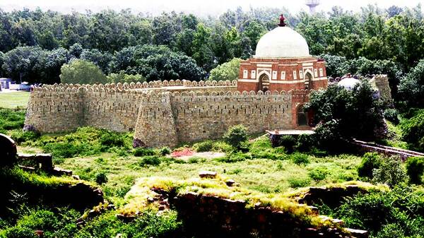Tughlaqabad Tomb garden