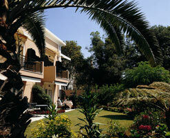 Garden at Lapa Palace Hotel