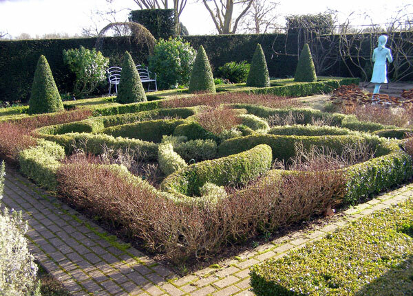 Knot Garden, Waterperry Gardens