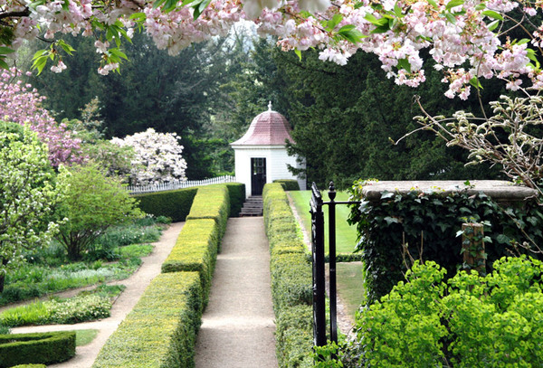 Mount Vernon, Claverton Manor