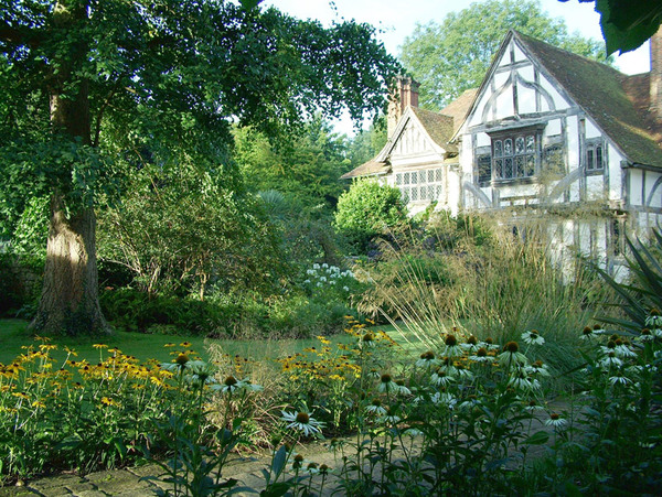 House, Stoneacre Garden