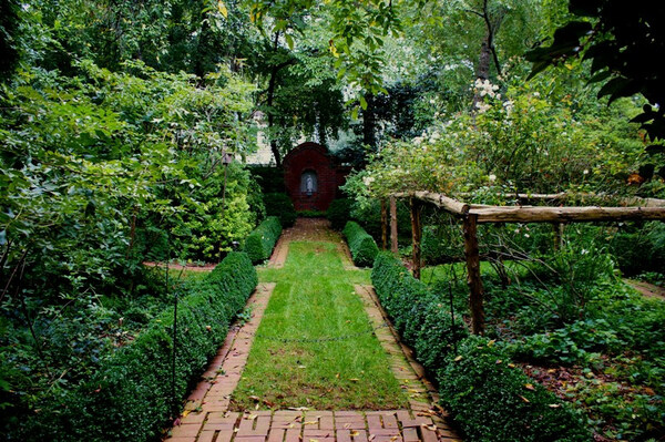 Wing Haven Gardens, North Carolina