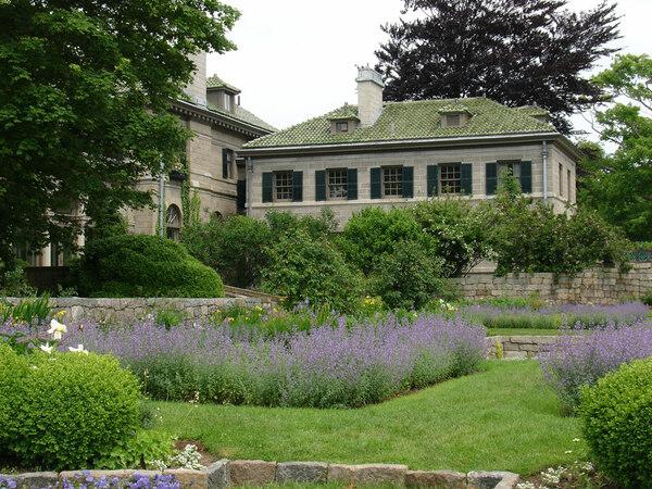 Harkness Mansion and Garden