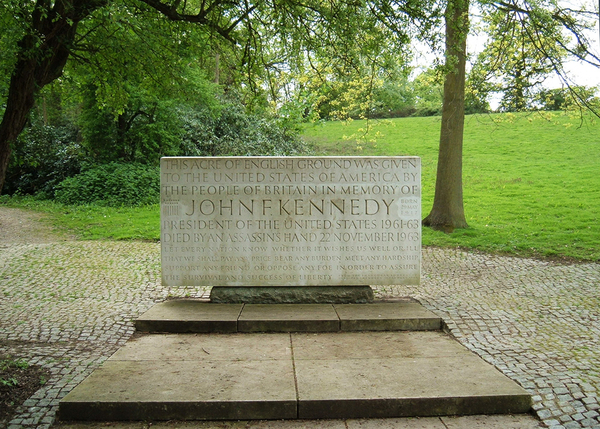 Kennedy Memorial Phil Shaw