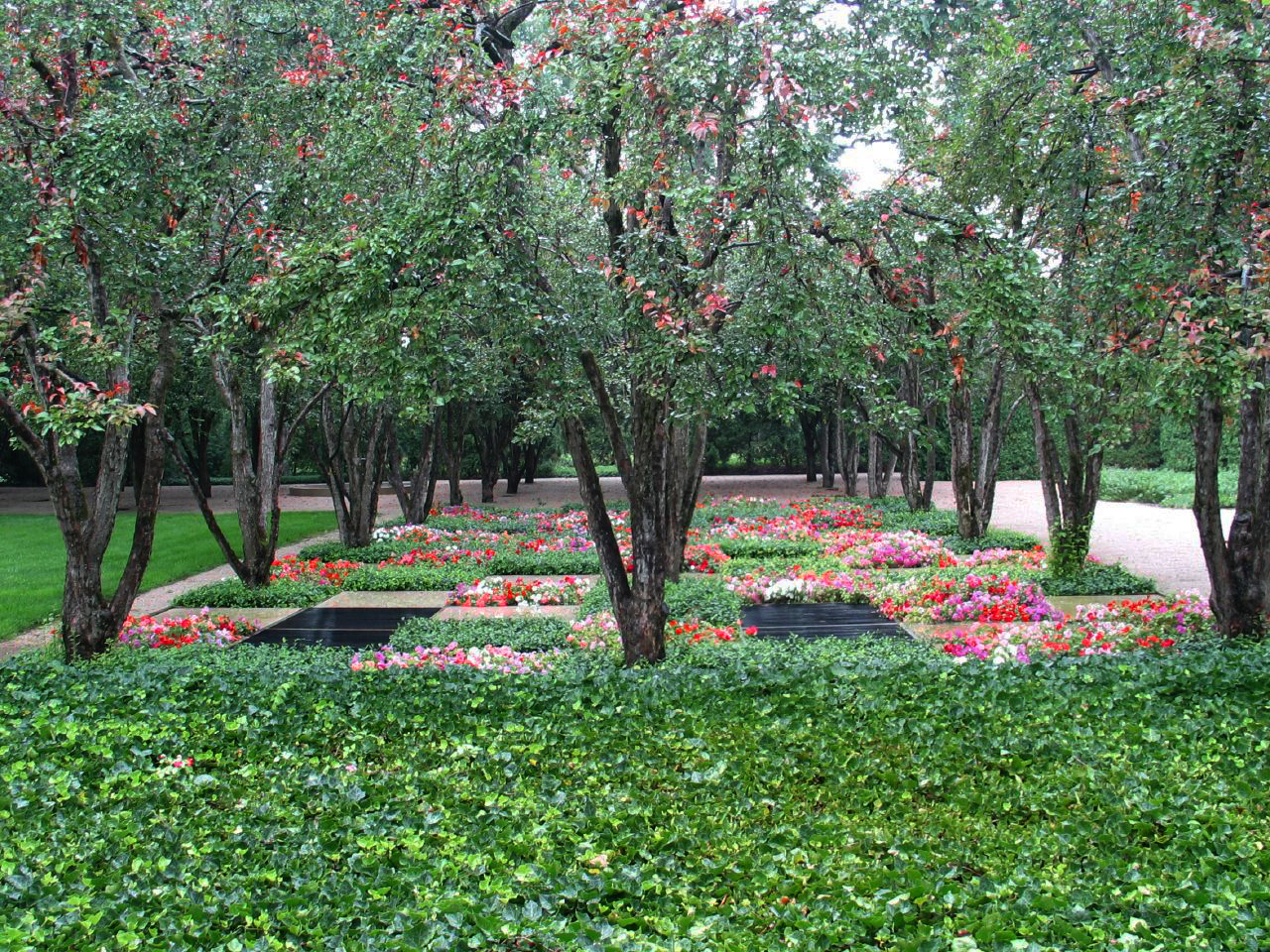 miller-house-garden