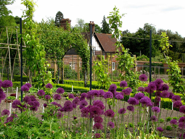 Titsey Place Gardens, May 2009