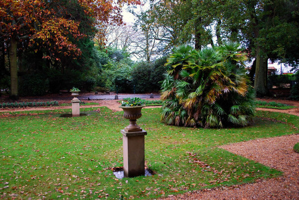 Saumarez Park Garden